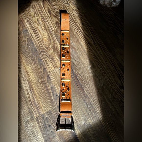 Escada Vintage 1980s Studded Leather Belt Western Germany Gold Buckle Size 36 - Picture 2 of 4